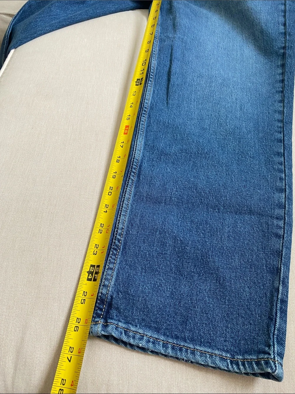 NWT Good American Jeans size 12/31 Indigo067